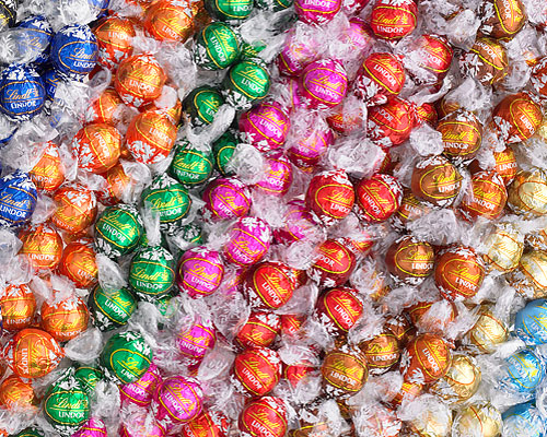 $40 to Lindt Chocolates for only $25! - Freebies2Deals