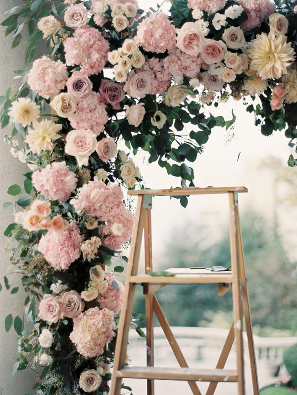 how-to-decorate-your-home-with-roses-3