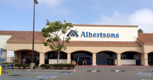 albertsons-store-front