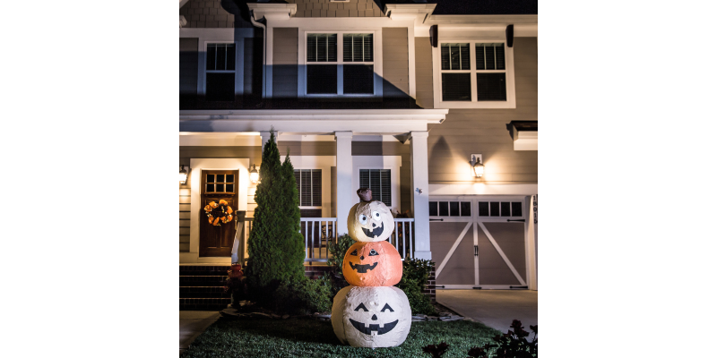 halloween-inflatable-pumpkin