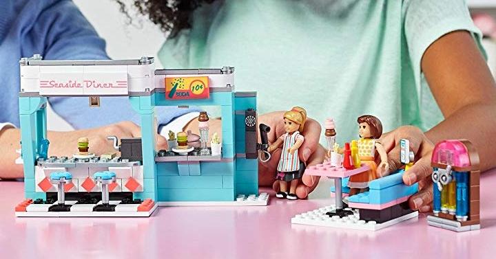 mega construx american girl maryellen's seaside diner building set