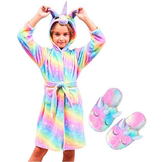 Unicorn Hooded Bathrobe Sleepwear Matching Slippers 32.99 Pinching