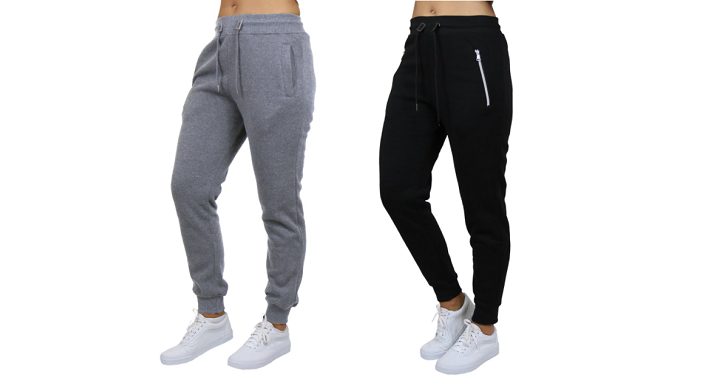 loose jogger sweatpants